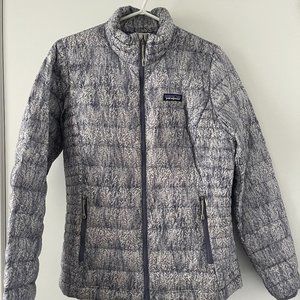 Women's M Patagonia Down Sweater - Forest Print